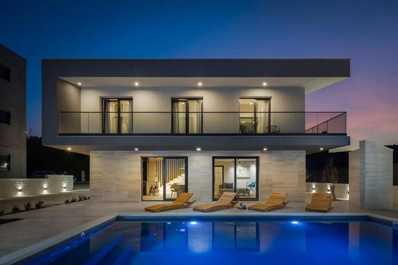 Beachfront Villa Tota With Pool Kastela
